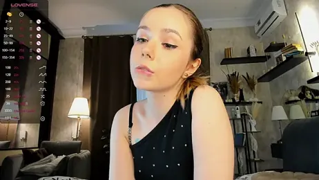 DominikaElis stripchat stream image