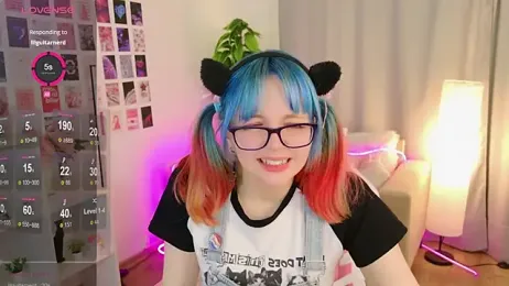 CoralineYoung stripchat stream image