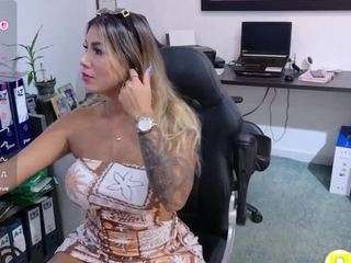 amyhonney camsoda stream image