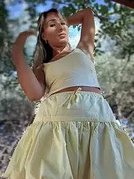 LetsFunKARINA stripchat stream image