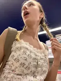 Lia__Love stripchat stream image