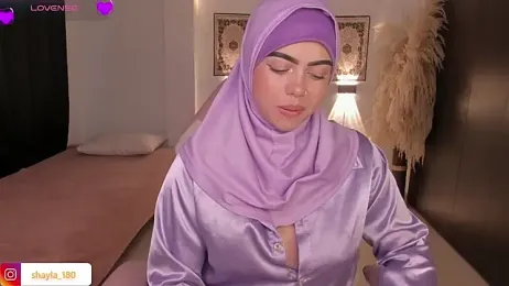 shayla_18 stripchat stream image