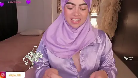 shayla_18 stripchat stream image