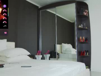 hefner_girl chaturbate stream image