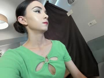 ehotlovea chaturbate stream image