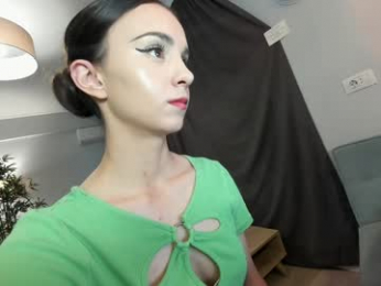 ehotlovea chaturbate stream image