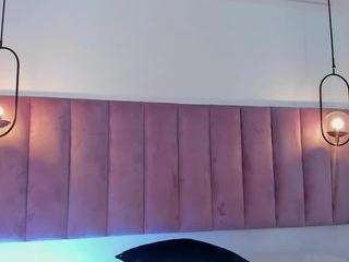 dulce-small camsoda stream image