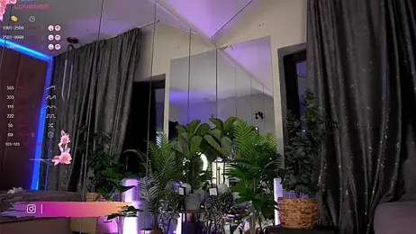 Serene_Sophiex stripchat stream image