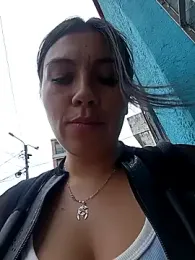 LIZ-06_ stripchat stream image