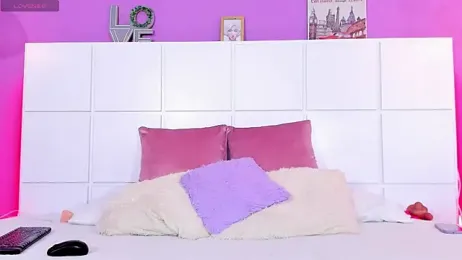 JackieDumont1 stripchat stream image