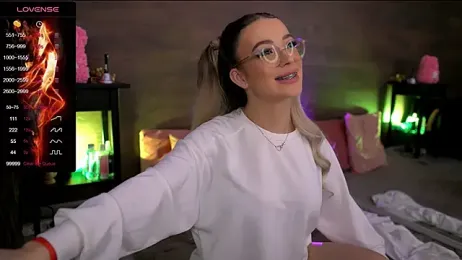 KylieJoyce stripchat stream image