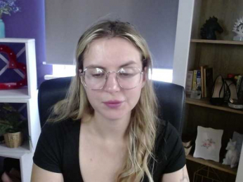 Soft-Zoey bongacams stream image