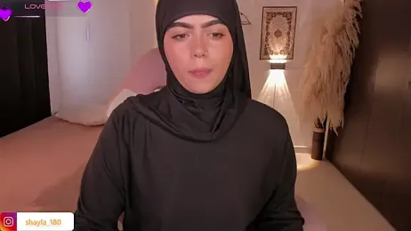 shayla_18 stripchat stream image