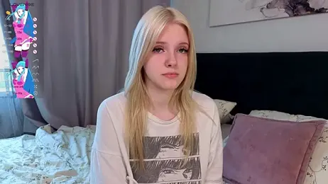 EdlaHewell stripchat stream image