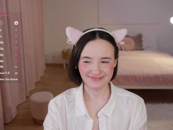 MissEssie bongacams stream image