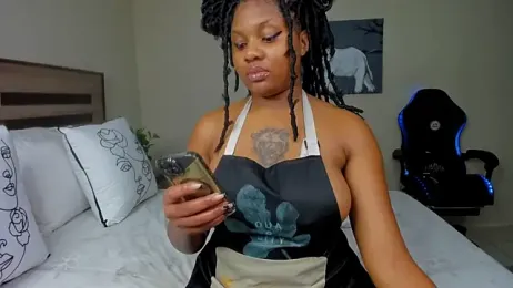 Renee-18 stripchat stream image