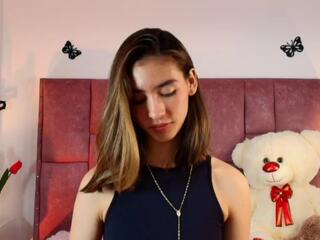 Alma Queen flirt4free stream image