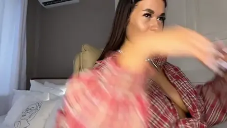 UrLillShy stripchat stream image