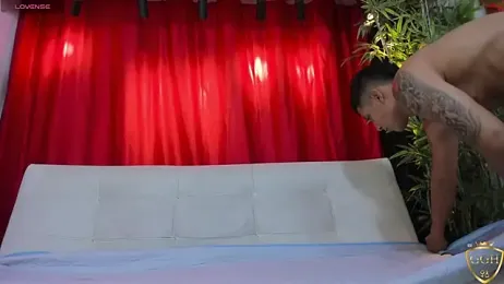 golden_girl_house stripchat stream image