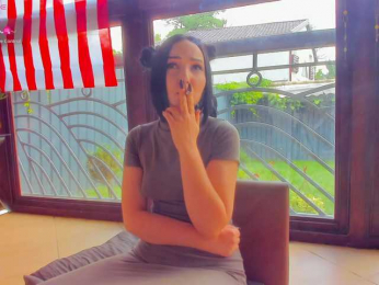 Moona-One bongacams stream image