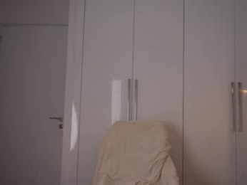 kriss0leoo chaturbate stream image