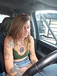 SheIsSomething stripchat stream image