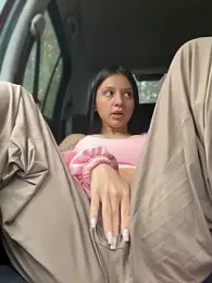 JulliaVegas stripchat stream image