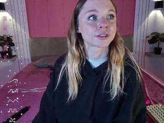 juliamasson camsoda stream image