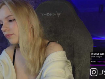 fymryn bongacams stream image