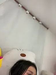 Emmily_19 stripchat stream image