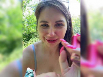 Girls-Leia bongacams stream image