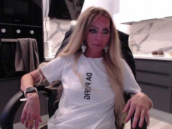 blondalina bongacams stream image