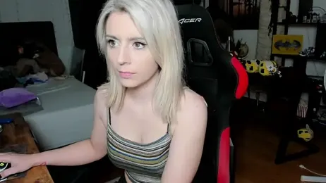 Lisaonthemoon stripchat stream image, 16.07.2025 19:20