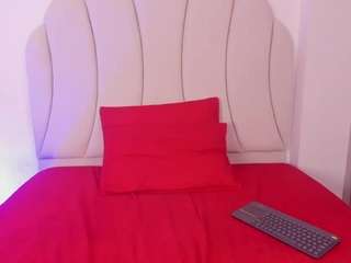 kaity-layne camsoda stream image