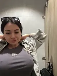 Wet__Bunny stripchat stream image