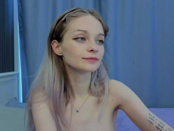vialeta-baby bongacams stream image