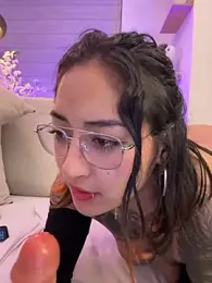 Rae_Lil_White stripchat stream image