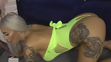 GoldenAmber stripchat stream image