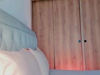 lauracriistina camsoda stream image