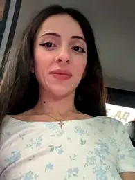 Yesmoree stripchat stream image