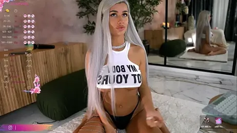 Serene_Sophiex stripchat stream image