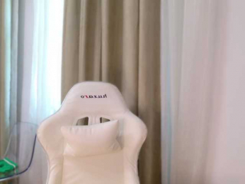 EmilyxJames bongacams stream image