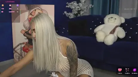 GoldenAmber stripchat stream image