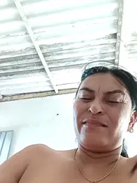 Horny-Mommy-Dirty stripchat stream image