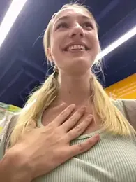 Lia__Love stripchat stream image