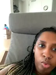 Your_Paris stripchat stream image