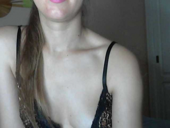 Lolakisss bongacams stream image