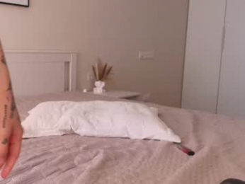 caressyourself chaturbate stream image