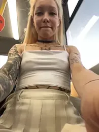 babydolll stripchat stream image