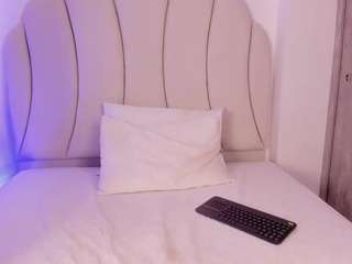 kaity-layne camsoda stream image